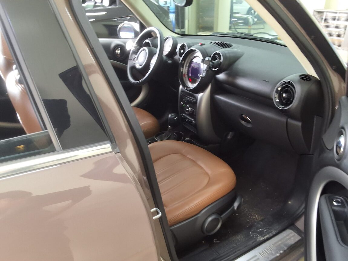 MINI COUNTRYMAN 2.0 D SE 2014 - zdjęcie 15