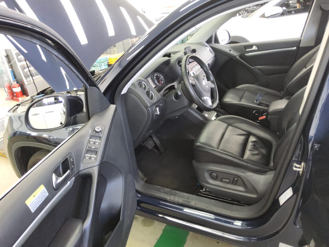 VOLKSWAGEN TIGUAN 2.0 TDI BLUEMOTION COMFORT 2013 - zdjęcie 10