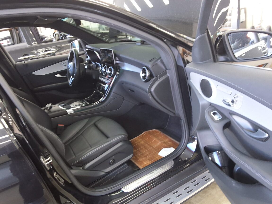 MERCEDES-BENZ GLC-CLASS GLC 300e 4MATIC 2021 - zdjęcie 14