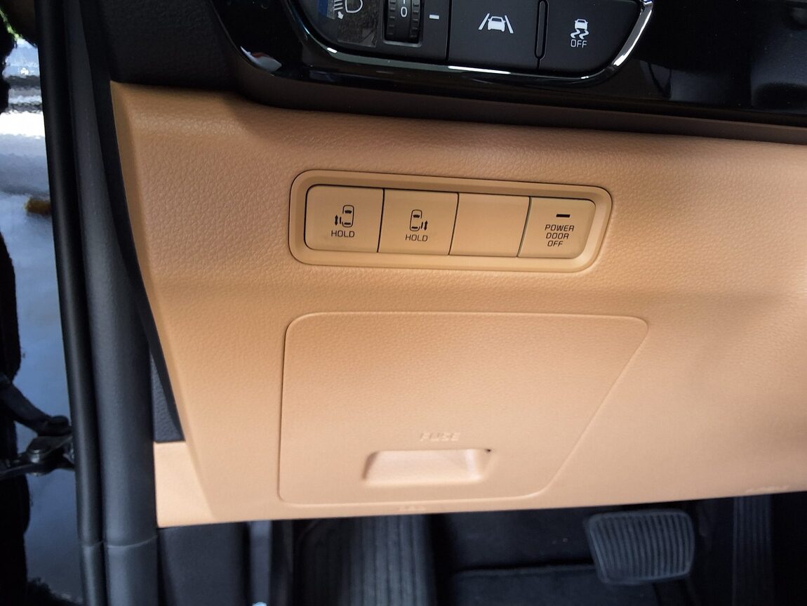KIA NEW CARNIVAL (KA4) 9-SEATER DIESEL PRESTIGE 2022 - zdjęcie 19