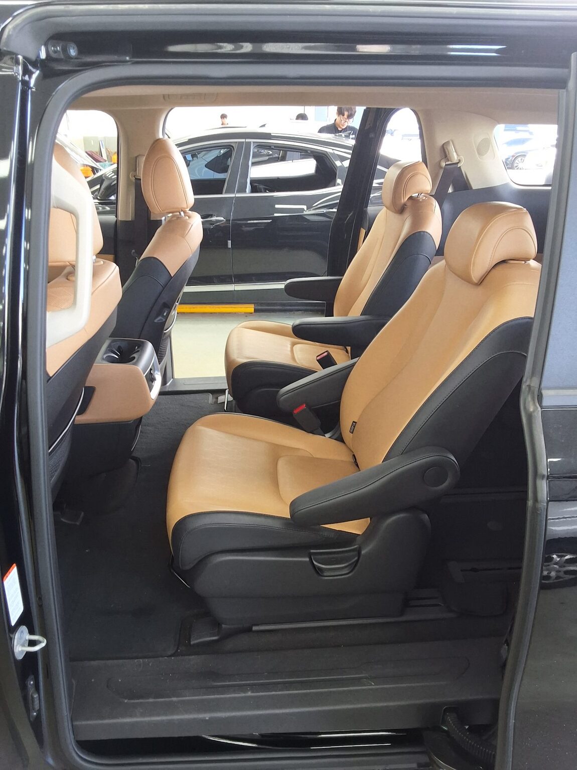 KIA NEW CARNIVAL (KA4) 9-SEATER DIESEL PRESTIGE 2022 - zdjęcie 12