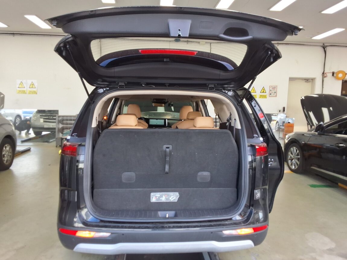 KIA NEW CARNIVAL (KA4) 9-SEATER DIESEL PRESTIGE 2022 - zdjęcie 15