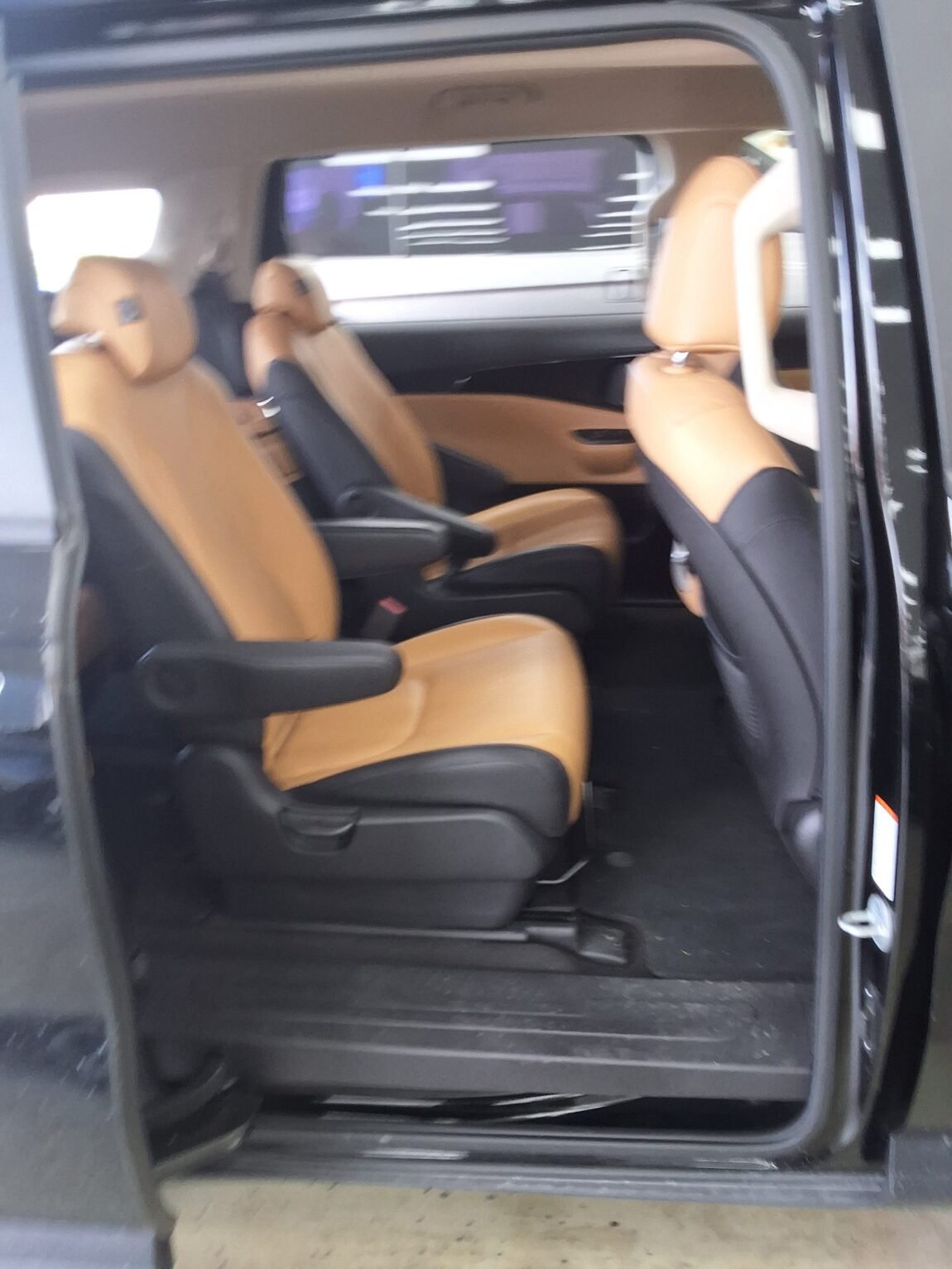 KIA NEW CARNIVAL (KA4) 9-SEATER DIESEL PRESTIGE 2022 - zdjęcie 13