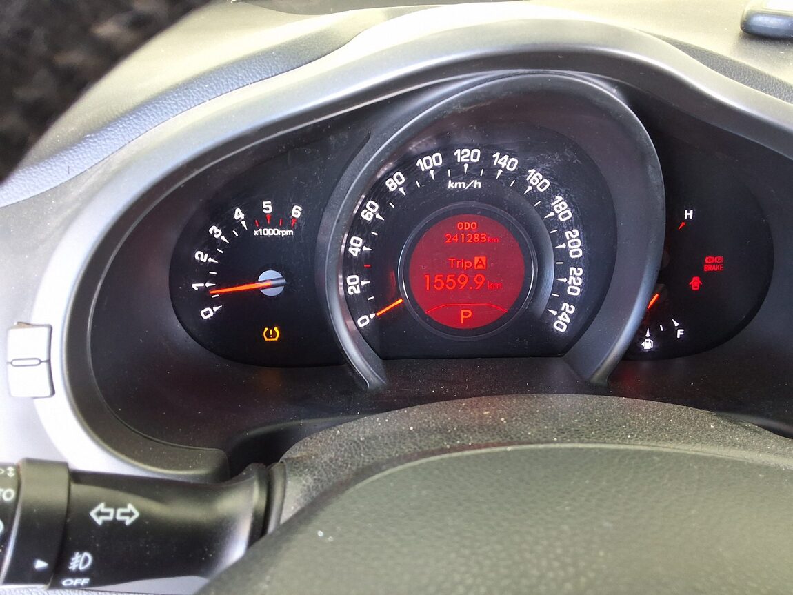 KIA SPORTAGE R DIESEL R2.0 4WD LIMITED 2011 - zdjęcie 9