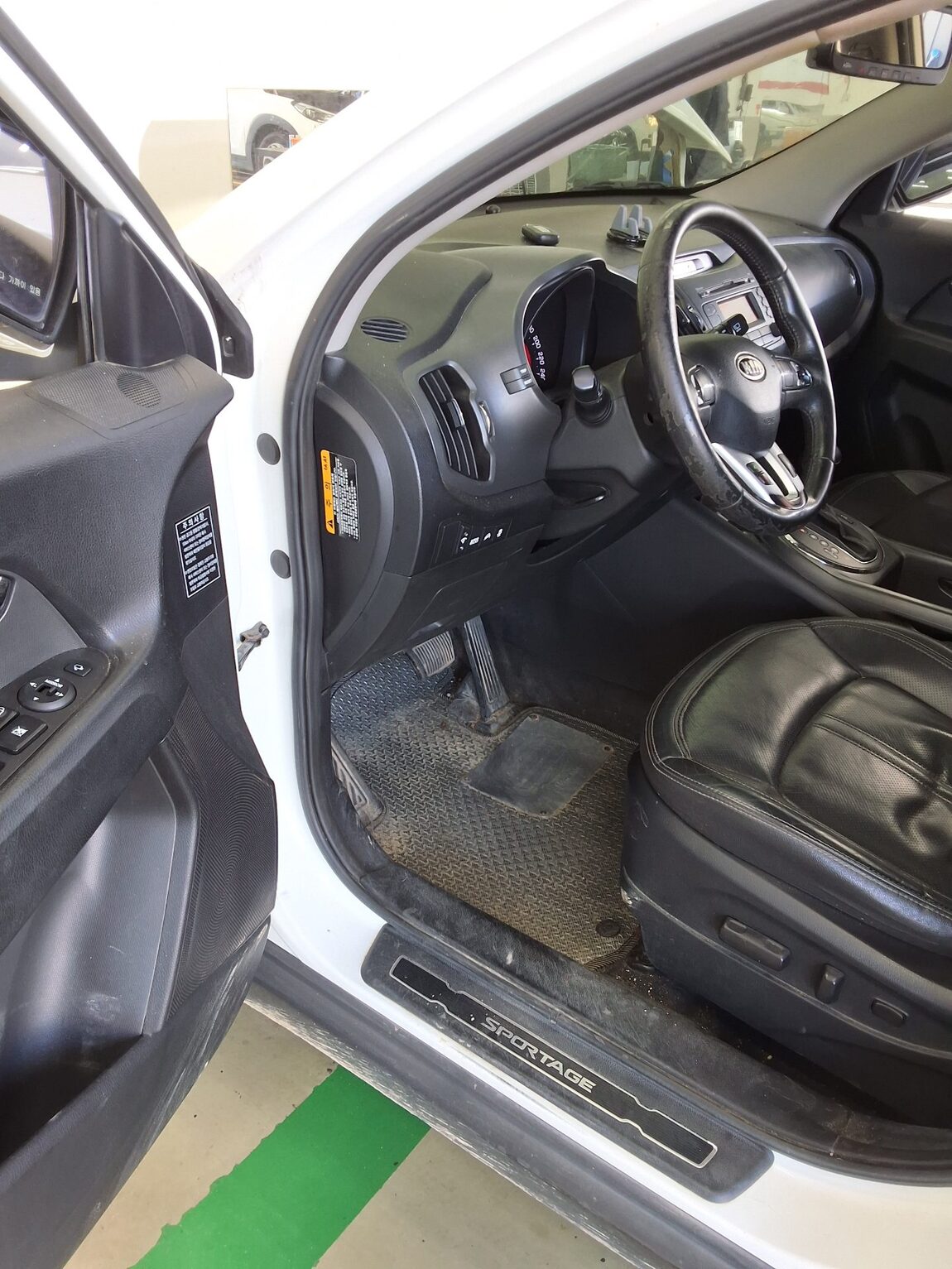 KIA SPORTAGE R DIESEL R2.0 4WD LIMITED 2011 - zdjęcie 10