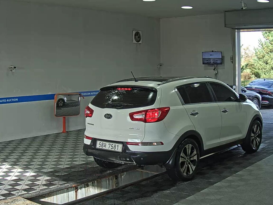 KIA SPORTAGE R DIESEL R2.0 4WD LIMITED 2011 - zdjęcie 5