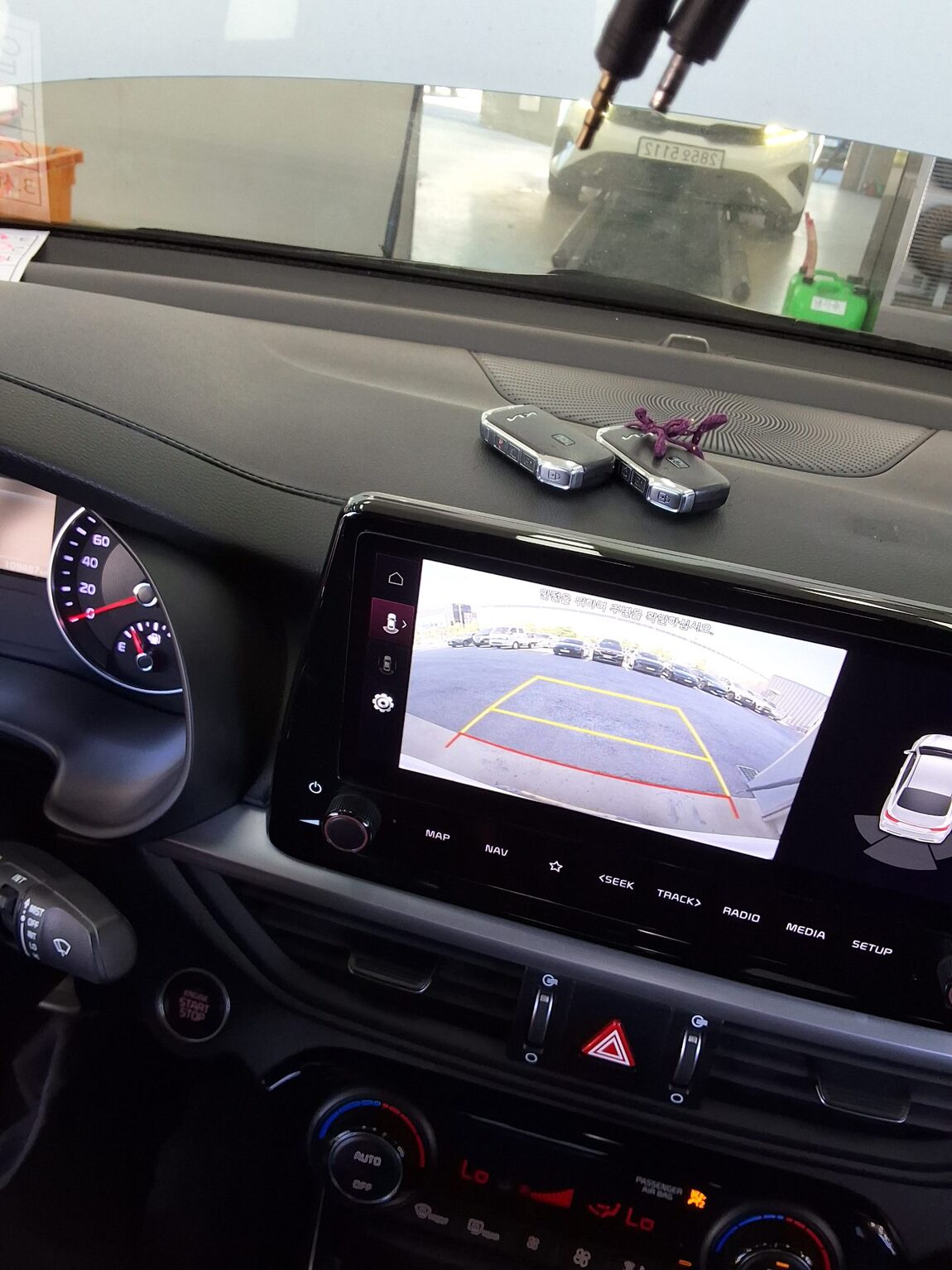 KIA THE NEW K3 1.6 GASOLINE PRESTIGE 2023 - zdjęcie 17
