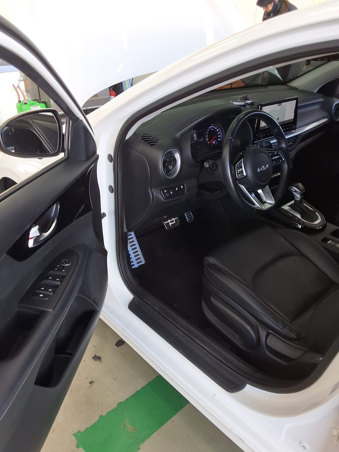 KIA THE NEW K3 1.6 GASOLINE PRESTIGE 2023 - zdjęcie 10