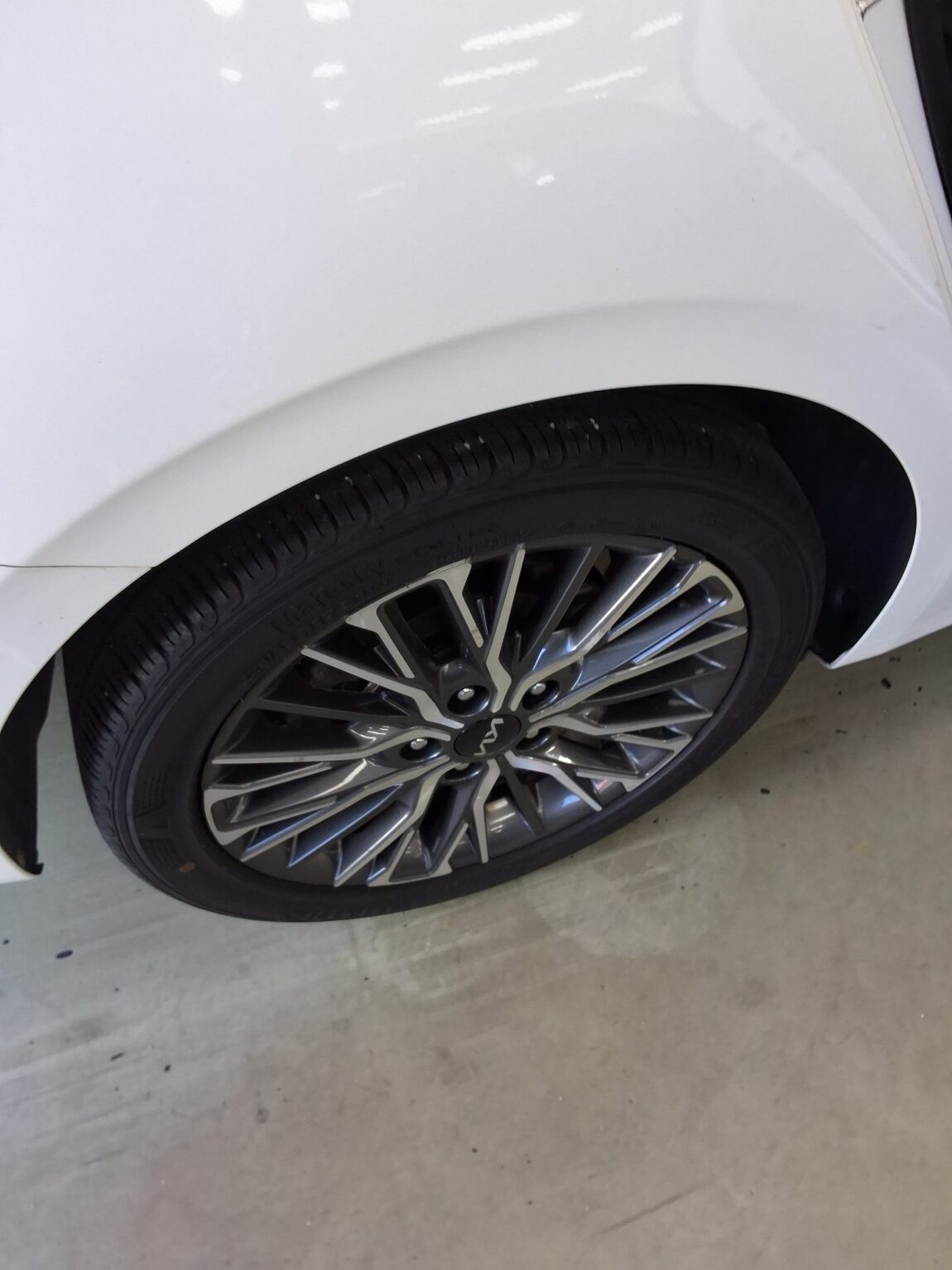KIA THE NEW K3 1.6 GASOLINE PRESTIGE 2023 - zdjęcie 24