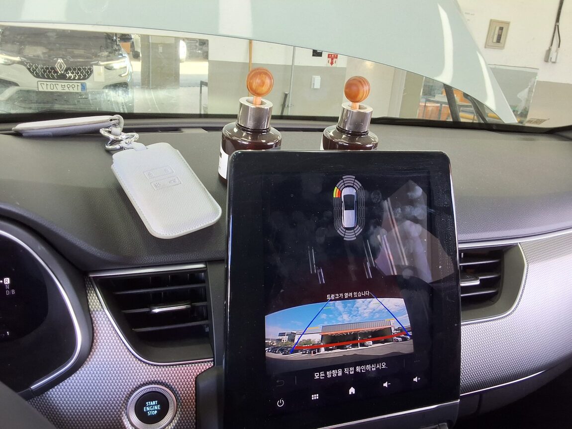 RENAULT (SAMSUNG) ARKANA HYBRID 1.6 GTe ICONIC 2025 - zdjęcie 20