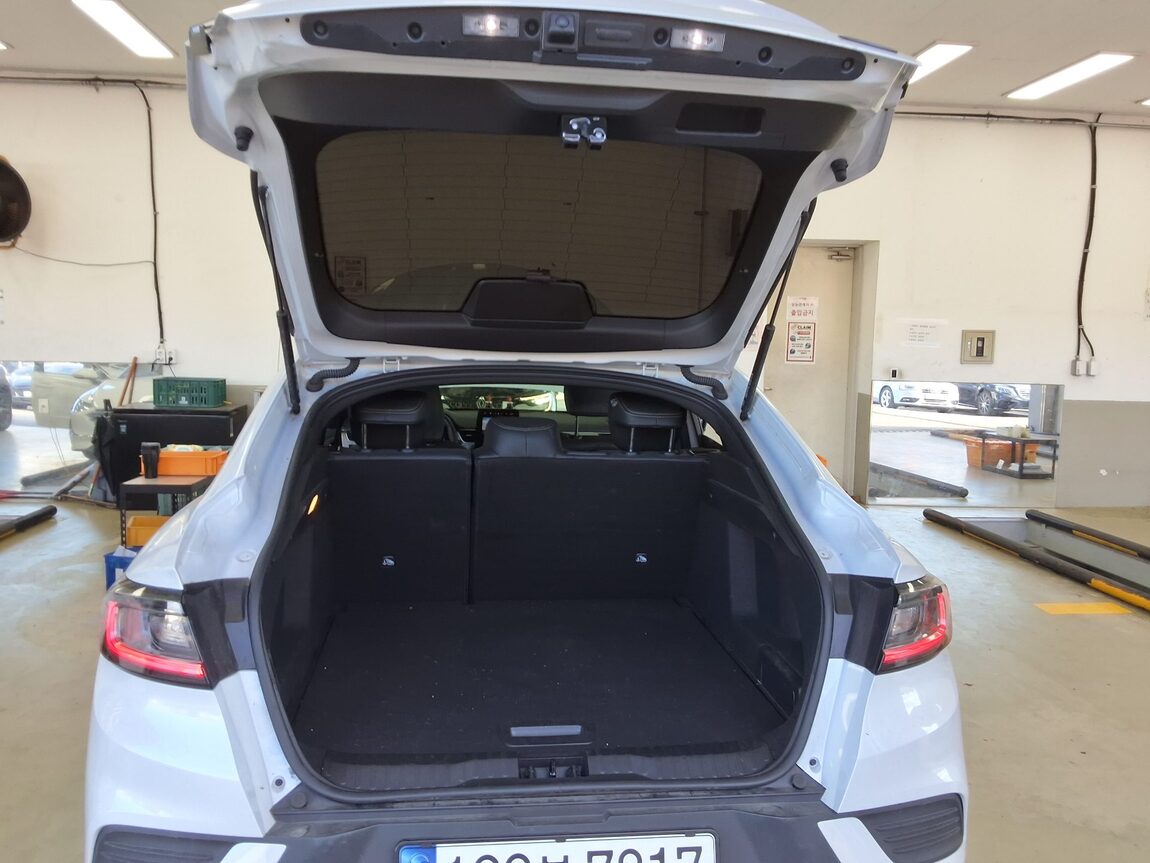 RENAULT (SAMSUNG) ARKANA HYBRID 1.6 GTe ICONIC 2025 - zdjęcie 15