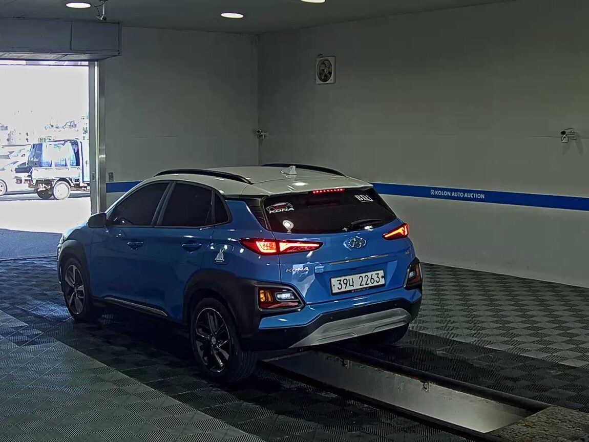 HYUNDAI KONA 1.6 GASOLINE 2WD PREMIUM 2018 - zdjęcie 6