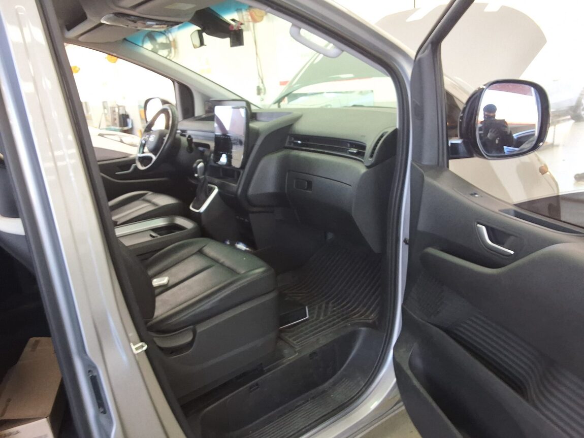 HYUNDAI STARIA 2.2 DIESEL CARGO 5-SEATER MODERN 2022 - zdjęcie 14