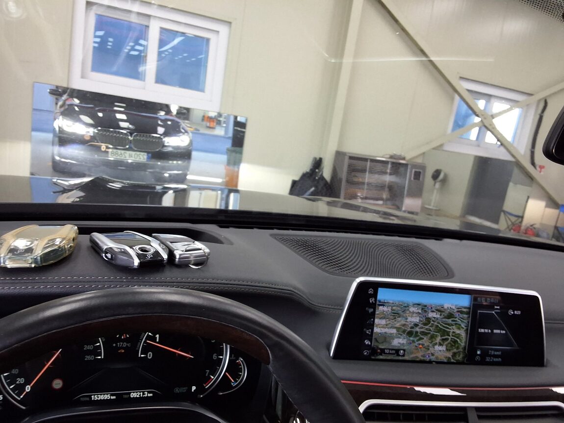 BMW 7 SERIES (6TH GEN) 740Li xDRIVE 2016 - zdjęcie 25