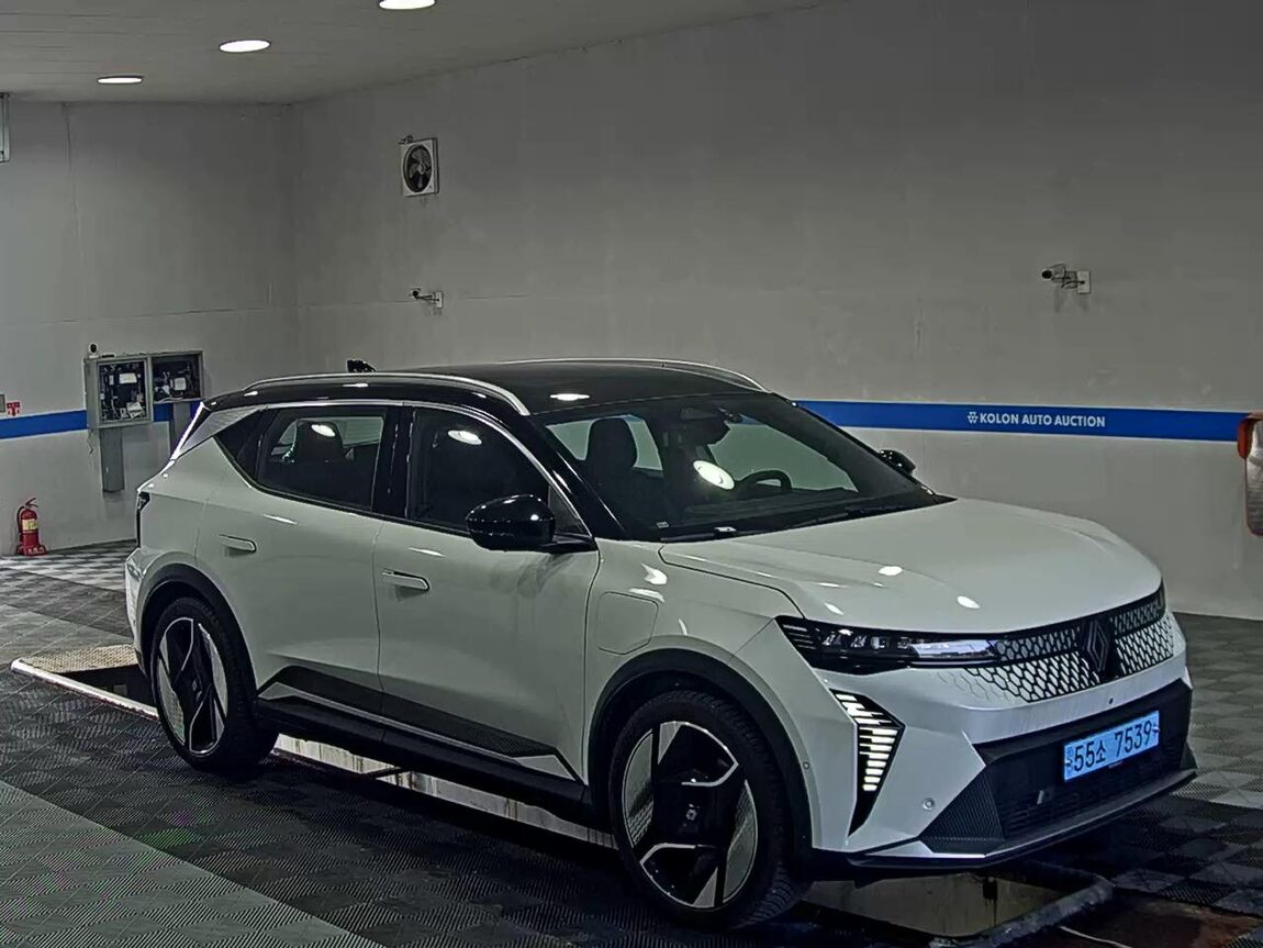 RENAULT (SAMSUNG) SCENIC EV ICONIC 2026 - zdjęcie 3