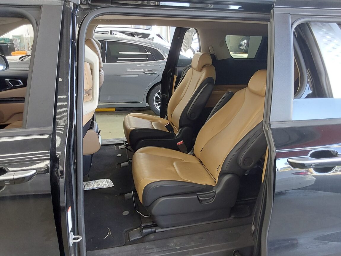 KIA NEW CARNIVAL (KA4) 9-SEATER DIESEL PRESTIGE 2023 - zdjęcie 12