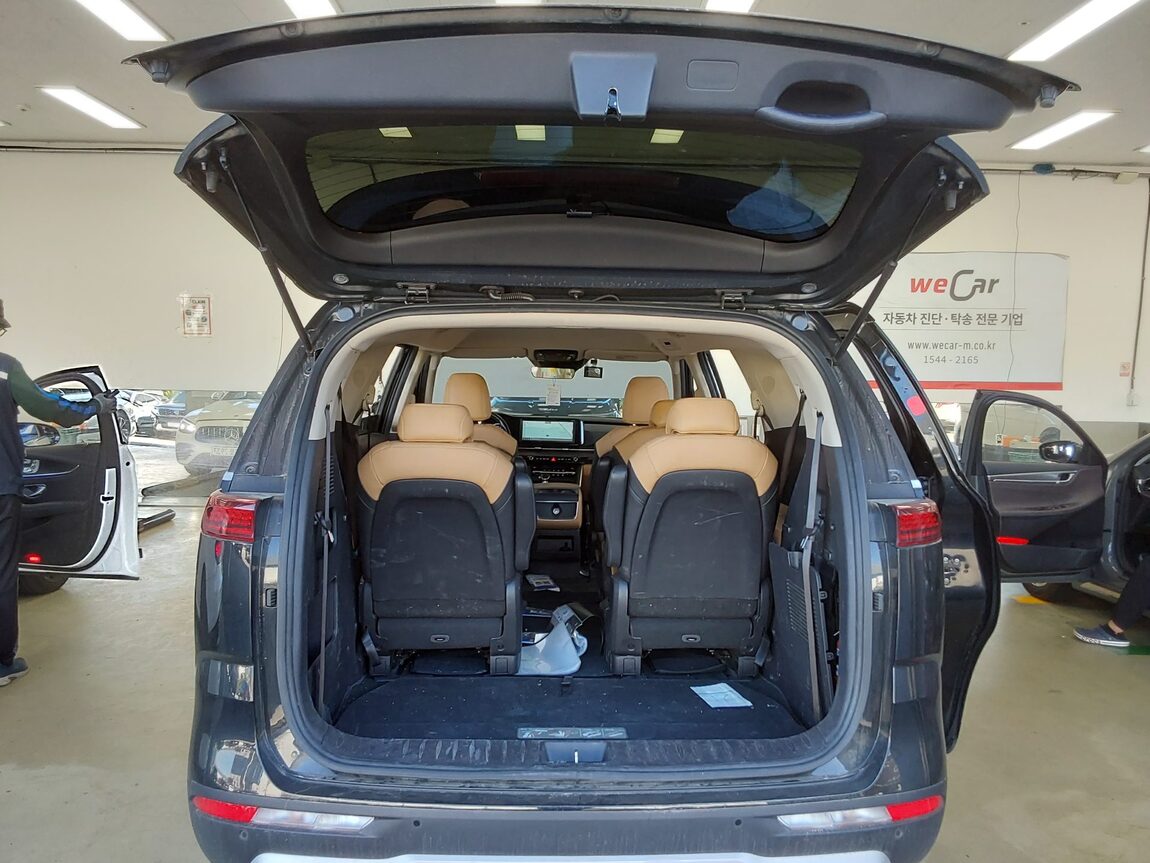 KIA NEW CARNIVAL (KA4) 9-SEATER DIESEL PRESTIGE 2023 - zdjęcie 15