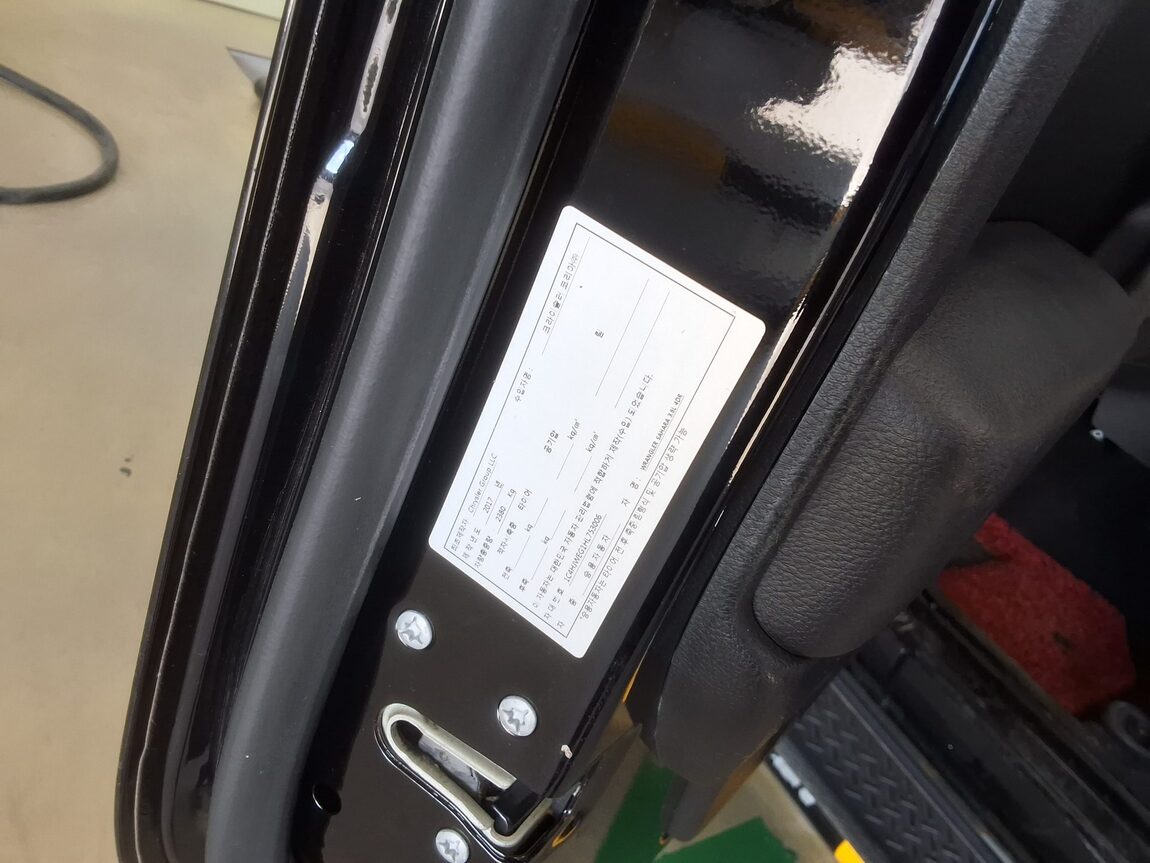 JEEP WRANGLER (JK) 3.6 SAHARA 4-DOOR 2017 - zdjęcie 17