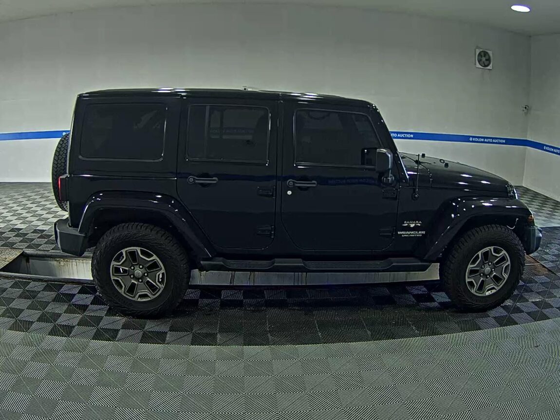 JEEP WRANGLER (JK) 3.6 SAHARA 4-DOOR 2017 - zdjęcie 4