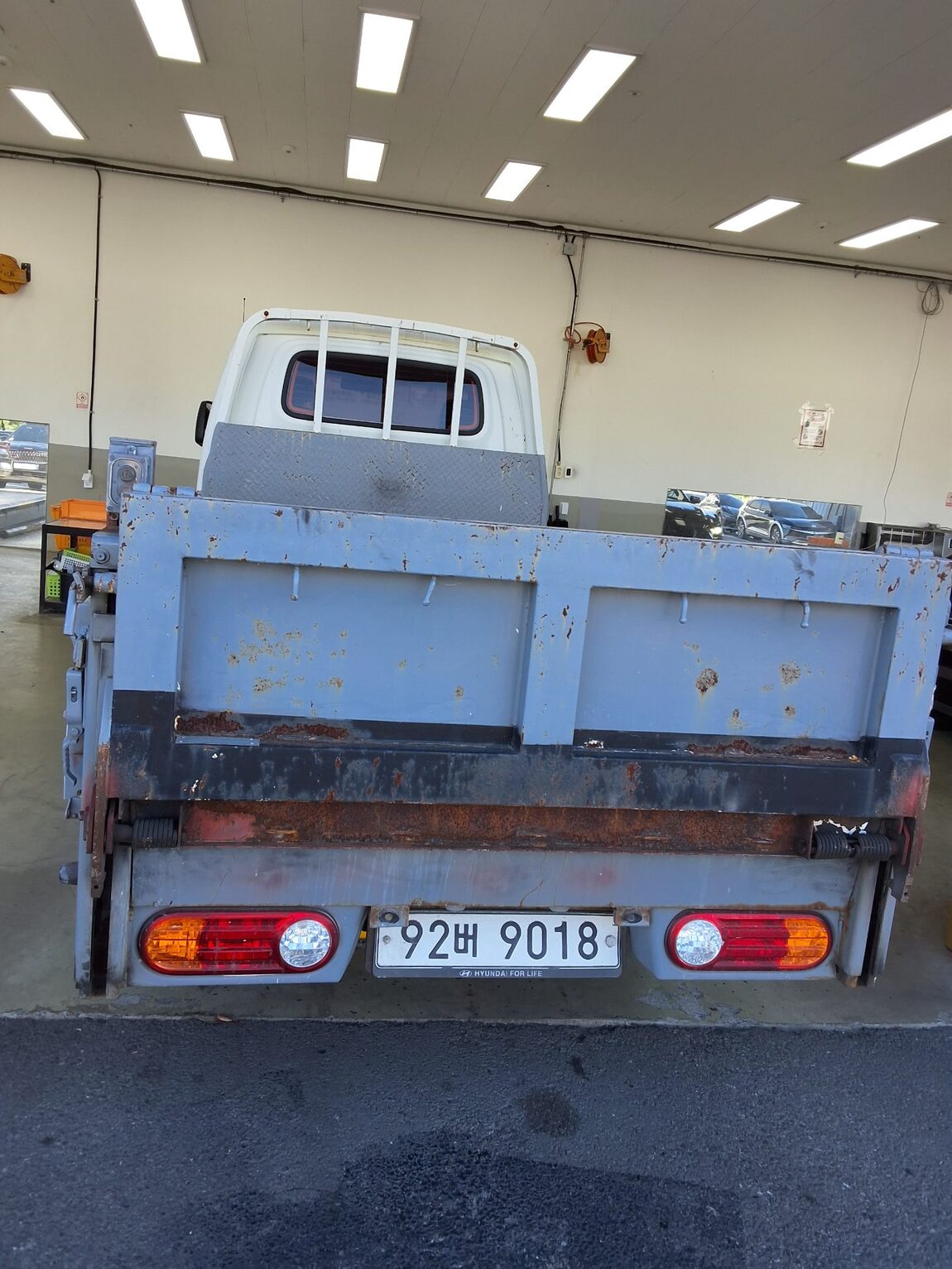 HYUNDAI PORTER II CRDi SUPER CAB EXTRA LONG WHEELBASE GOLD 2016 - zdjęcie 13