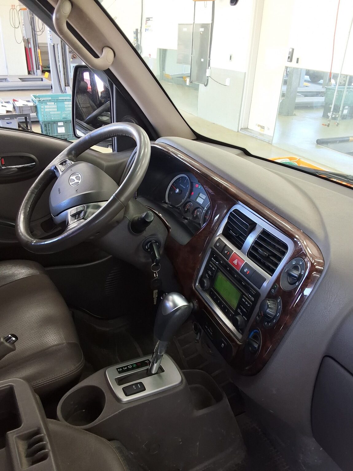 HYUNDAI PORTER II CRDi SUPER CAB EXTRA LONG WHEELBASE GOLD 2016 - zdjęcie 11