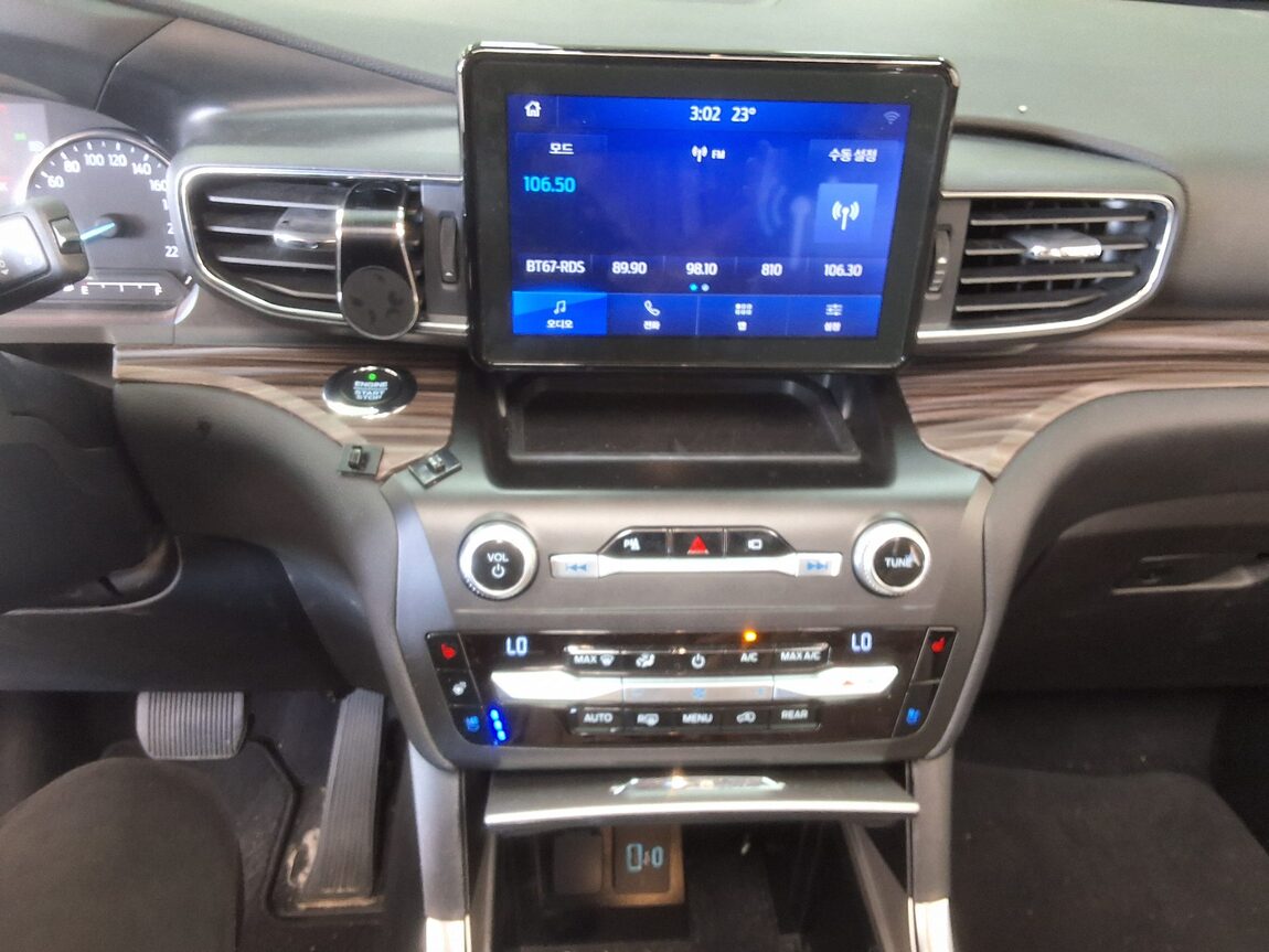 FORD EXPLORER (6TH GEN) 2.3 AWD LIMITED 2020 - zdjęcie 24