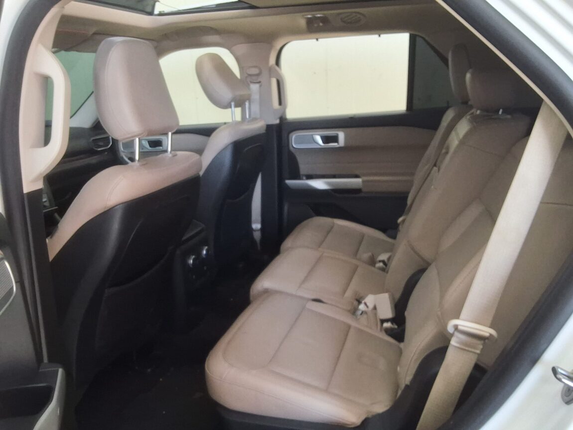 FORD EXPLORER (6TH GEN) 2.3 AWD LIMITED 2020 - zdjęcie 13