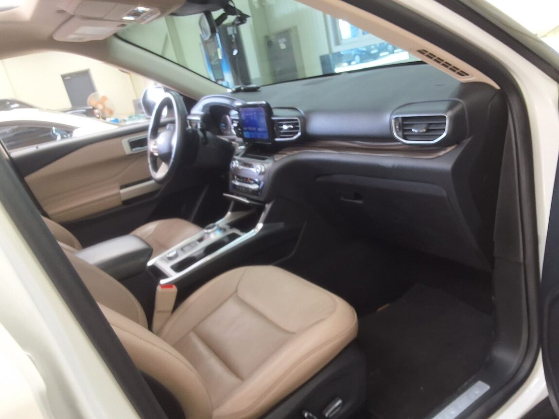 FORD EXPLORER (6TH GEN) 2.3 AWD LIMITED 2020 - zdjęcie 15