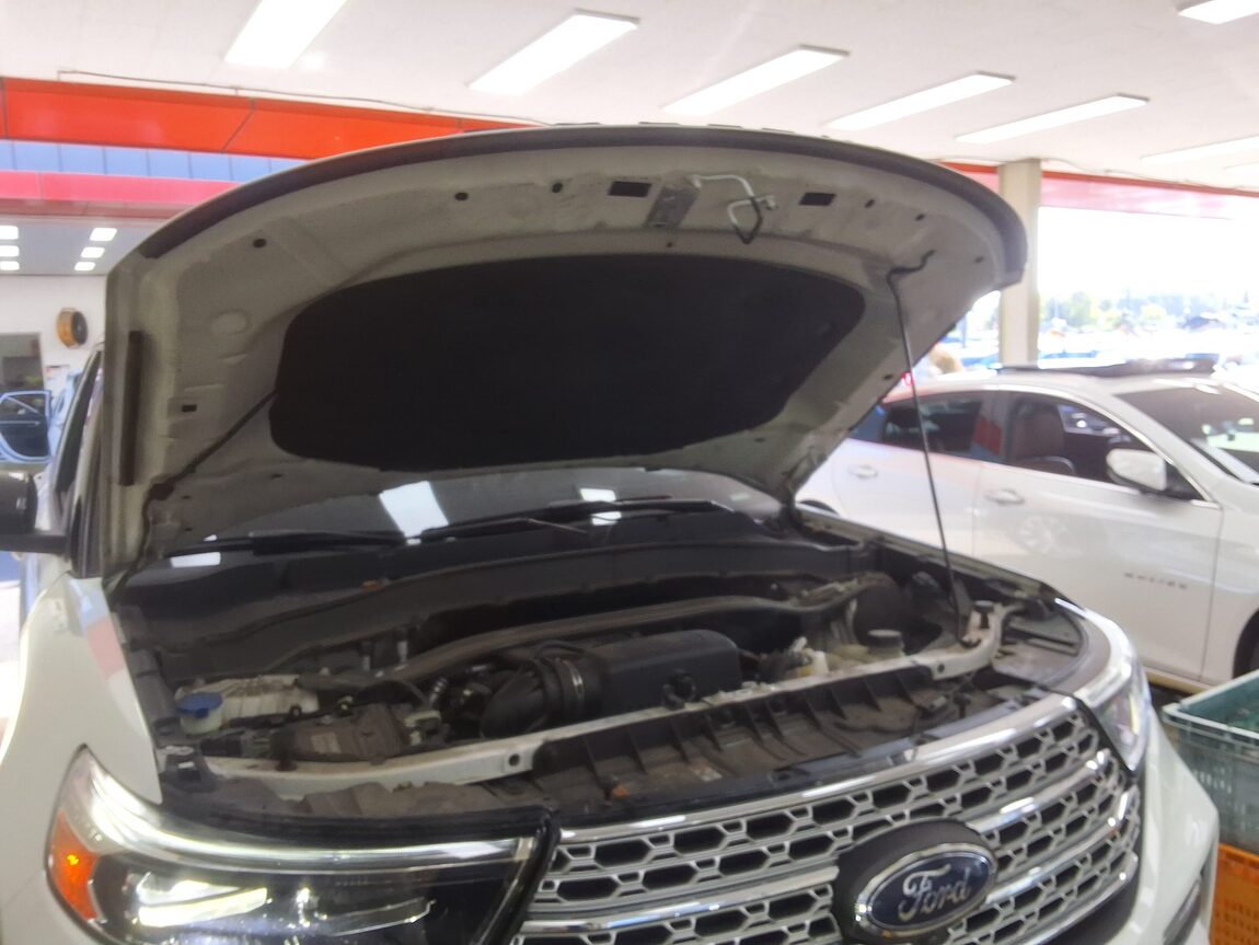 FORD EXPLORER (6TH GEN) 2.3 AWD LIMITED 2020 - zdjęcie 18