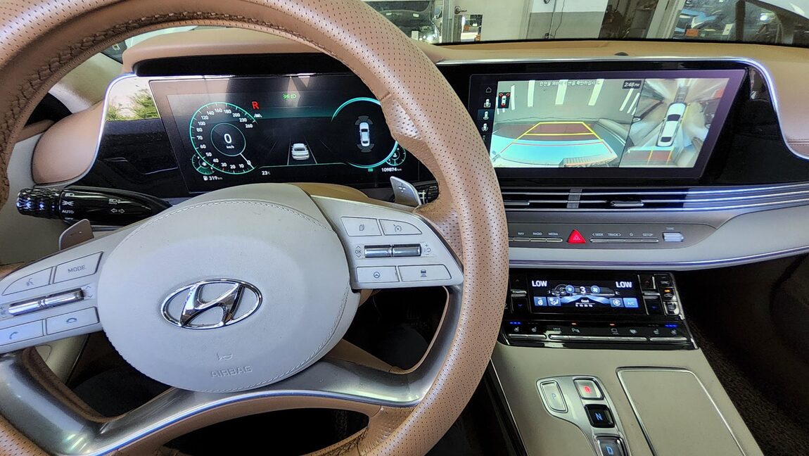 HYUNDAI THE NEW GRANDEUR IG GASOLINE 2.5 CALLIGRAPHY 2020 - zdjęcie 18