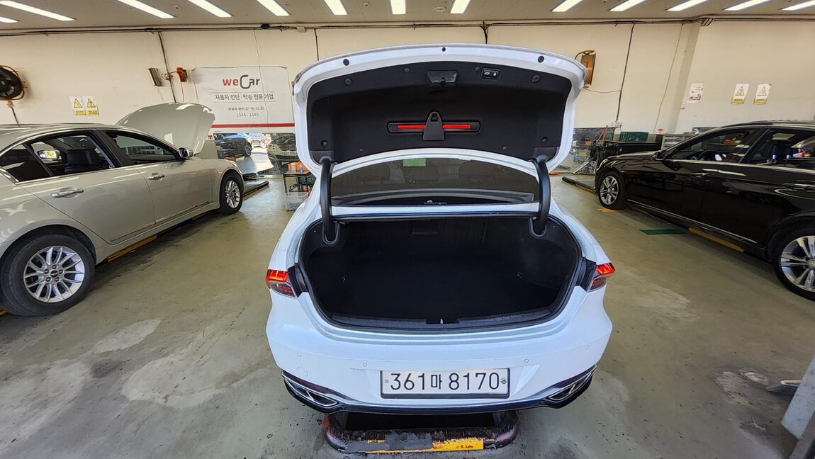HYUNDAI THE NEW GRANDEUR IG GASOLINE 2.5 CALLIGRAPHY 2020 - zdjęcie 15