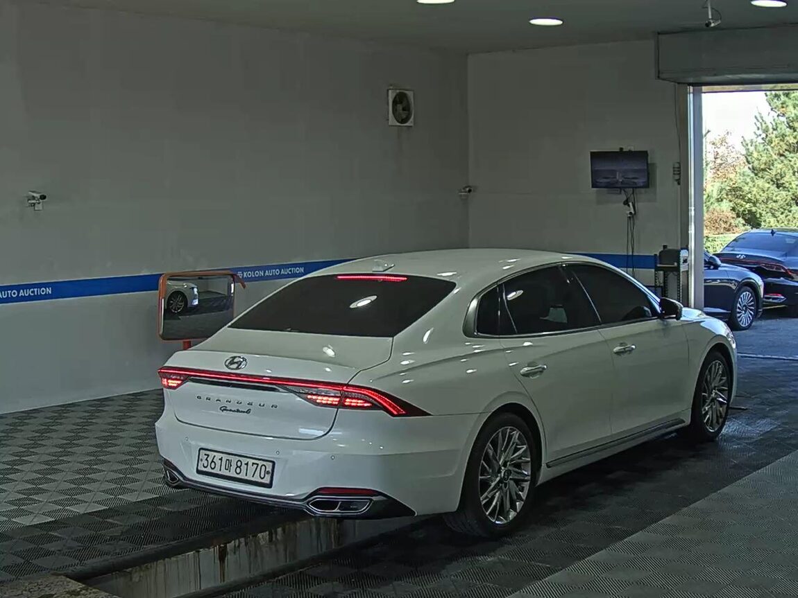 HYUNDAI THE NEW GRANDEUR IG GASOLINE 2.5 CALLIGRAPHY 2020 - zdjęcie 5