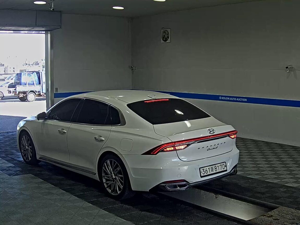 HYUNDAI THE NEW GRANDEUR IG GASOLINE 2.5 CALLIGRAPHY 2020 - zdjęcie 6