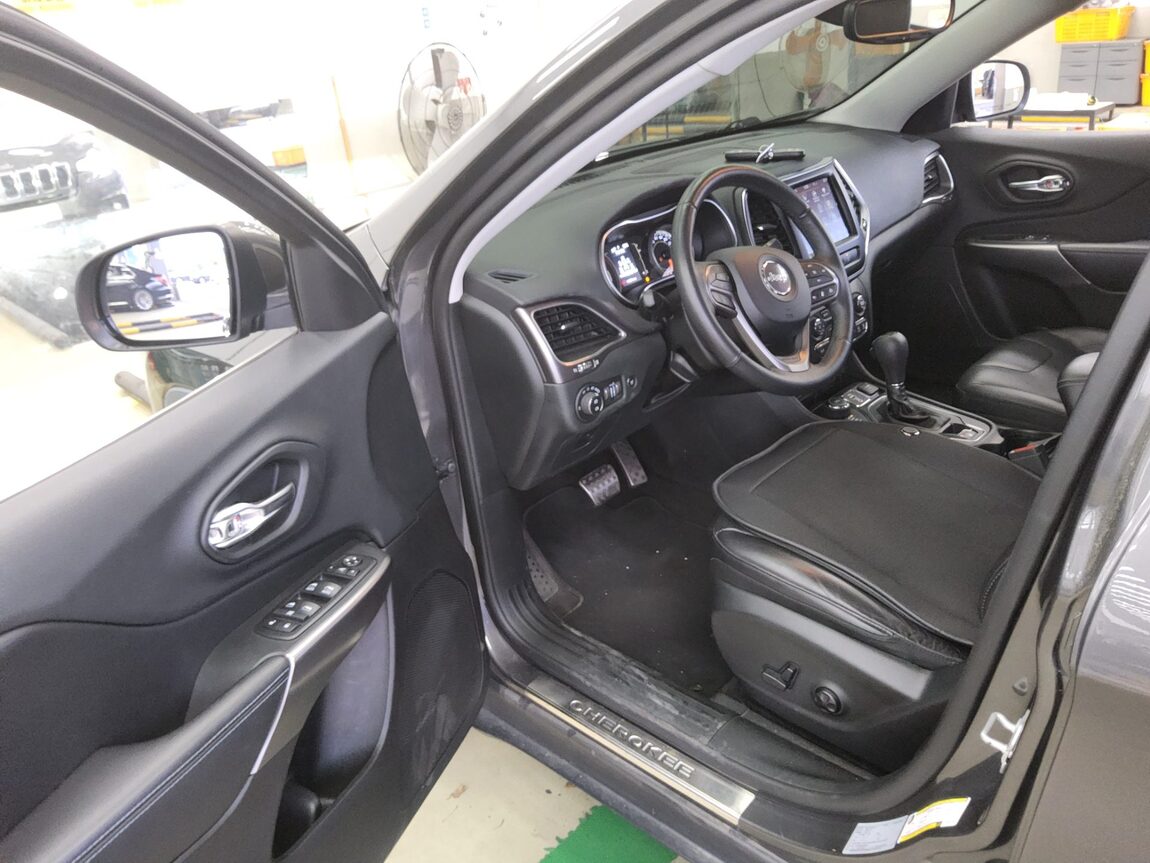 JEEP CHEROKEE (KL) 2.4 AWD LONGITUDE HIGH 2019 - zdjęcie 10