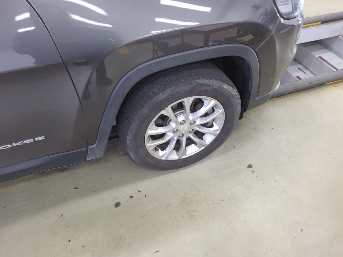JEEP CHEROKEE (KL) 2.4 AWD LONGITUDE HIGH 2019 - zdjęcie 25