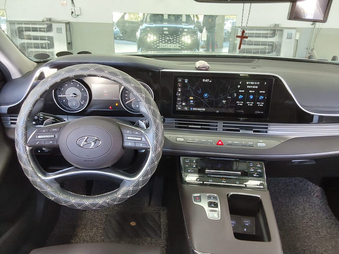 HYUNDAI THE NEW GRANDEUR IG LPi 3.0 PREMIUM CHOICE 2020 - zdjęcie 11