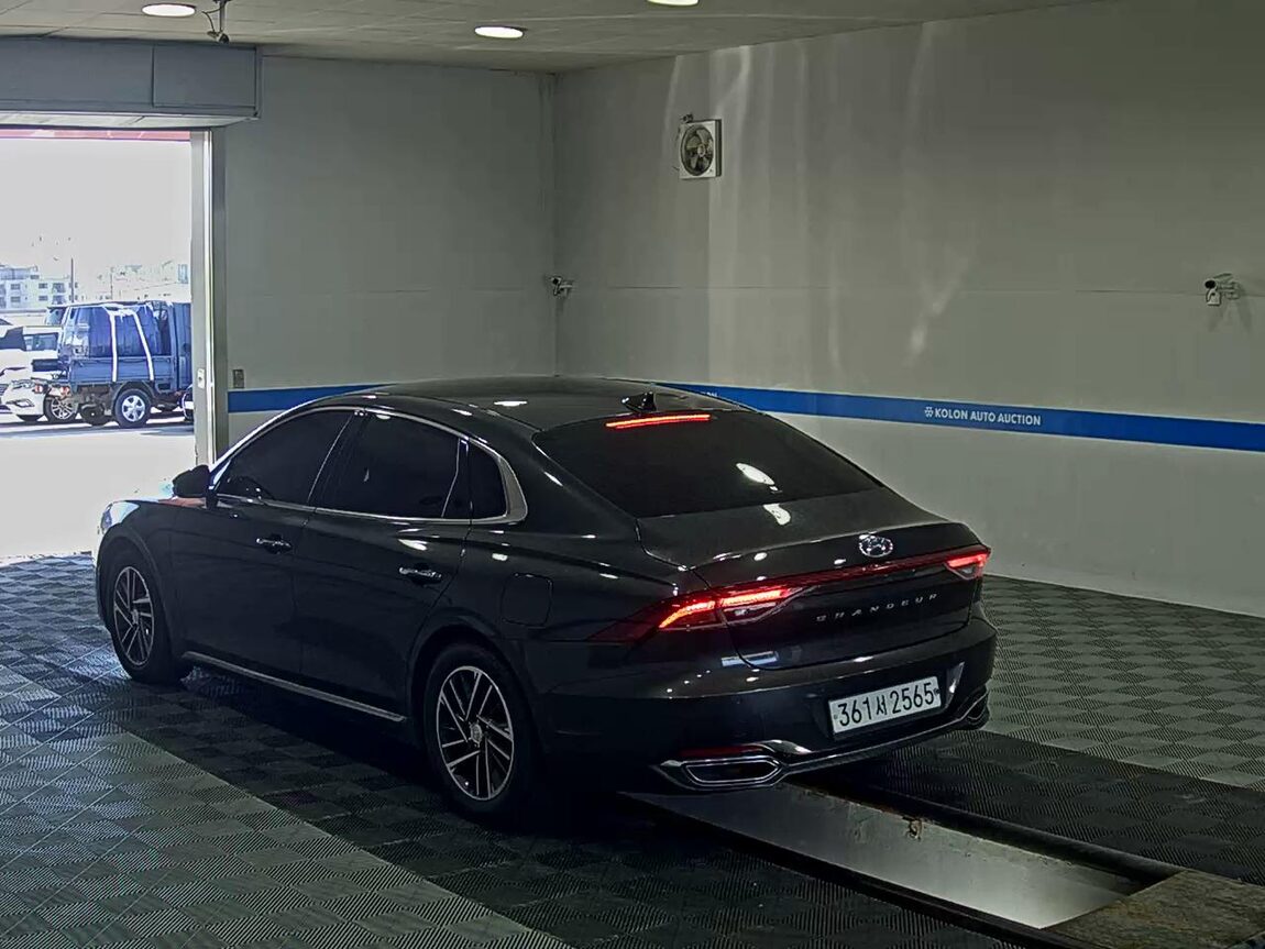 HYUNDAI THE NEW GRANDEUR IG LPi 3.0 PREMIUM CHOICE 2020 - zdjęcie 6