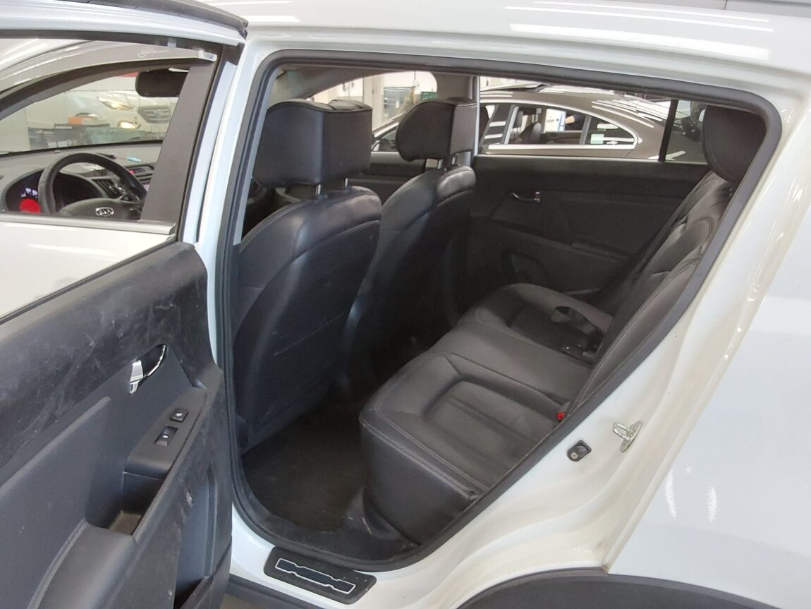 KIA SPORTAGE R DIESEL R2.0 2WD TLX PREMIUM 2011 - zdjęcie 12
