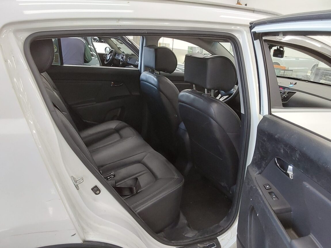KIA SPORTAGE R DIESEL R2.0 2WD TLX PREMIUM 2011 - zdjęcie 13