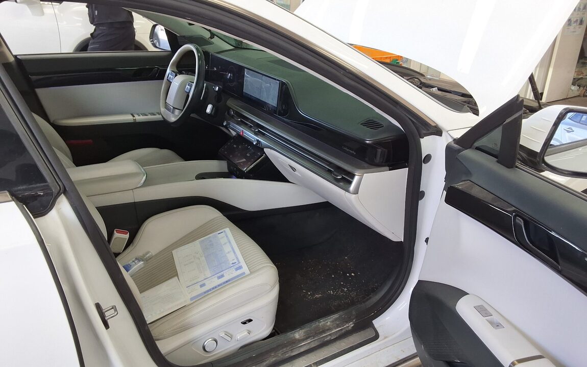 HYUNDAI THE ALL NEW GRANDEUR GASOLINE 3.5 2WD CALLIGRAPHY 2023 - zdjęcie 14