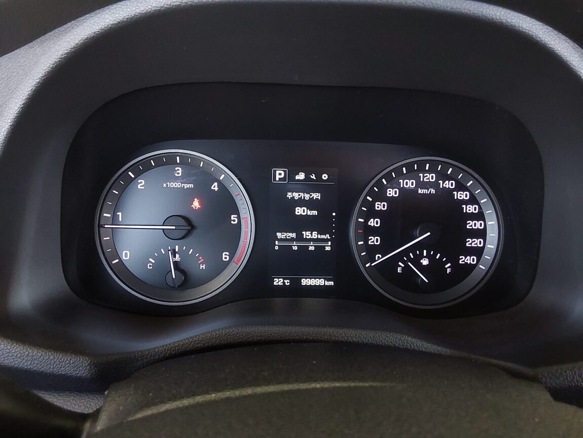 HYUNDAI ALL NEW TUCSON DIESEL 1.7 2WD MODERN 2016 - zdjęcie 9