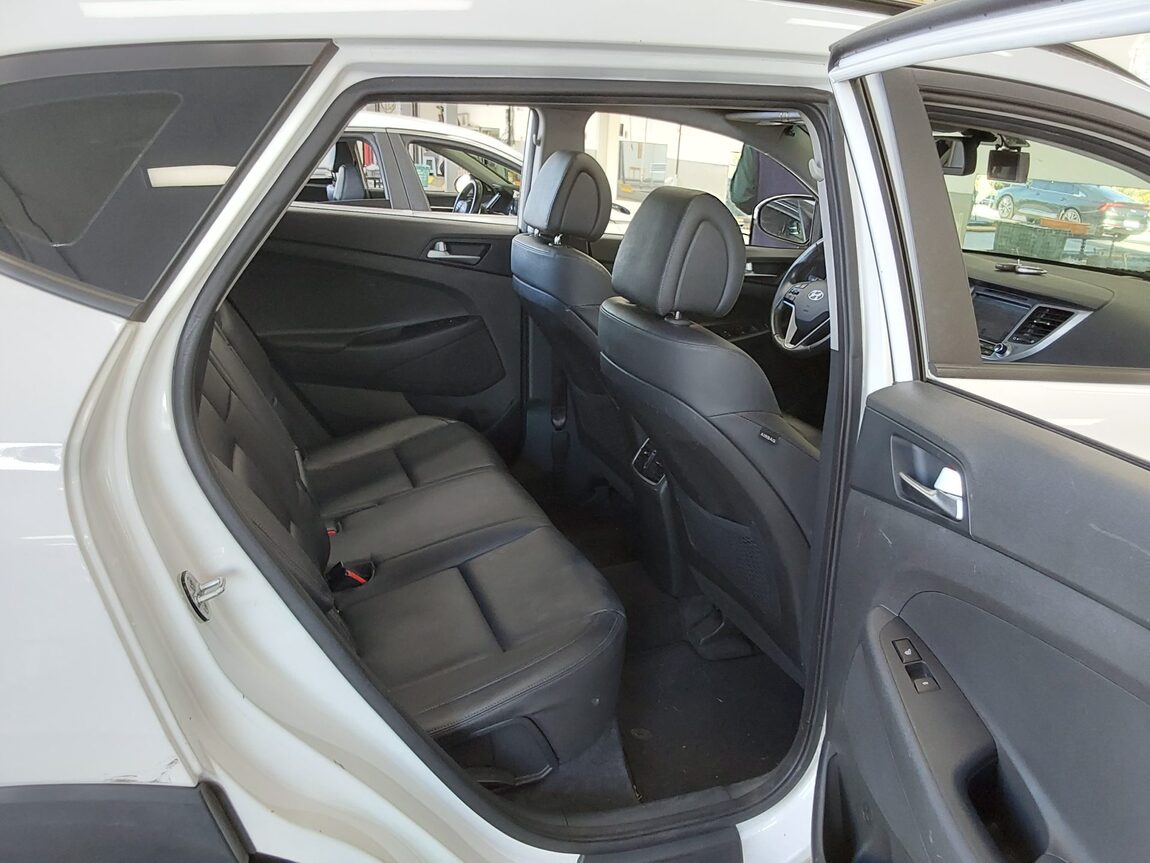 HYUNDAI ALL NEW TUCSON DIESEL 1.7 2WD MODERN 2016 - zdjęcie 13