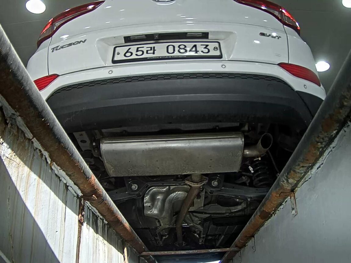 HYUNDAI ALL NEW TUCSON DIESEL 1.7 2WD MODERN 2016 - zdjęcie 8