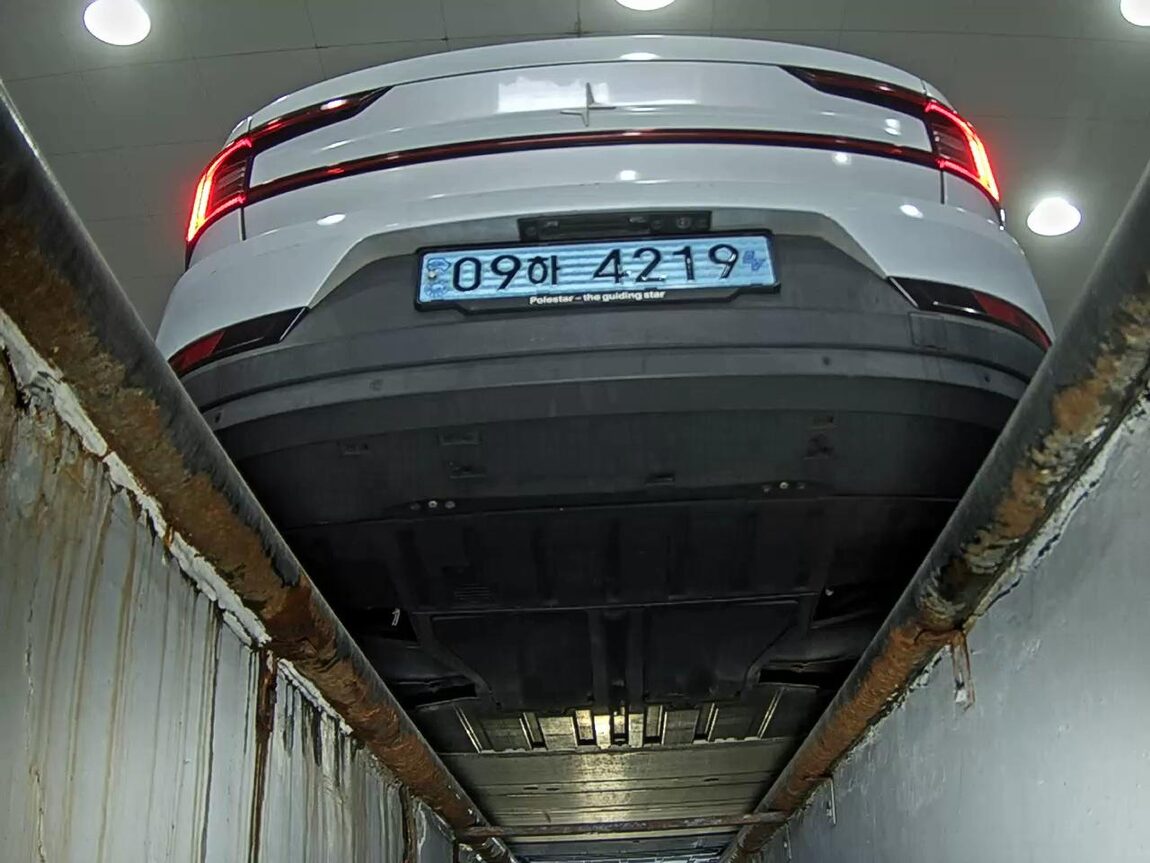 POLESTAR POLESTAR 2 LONG RANGE SINGLE MOTOR 2023 - zdjęcie 8