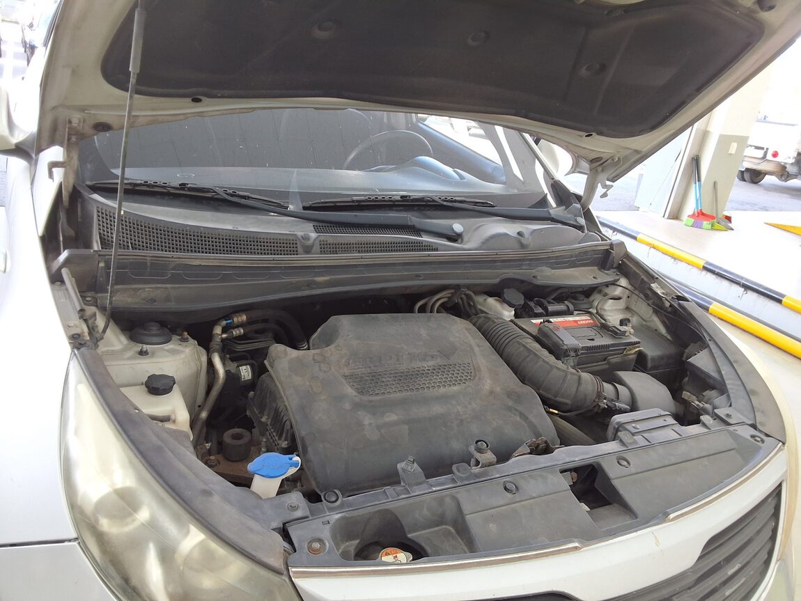 KIA SPORTAGE R DIESEL R2.0 2WD LX 2013 - zdjęcie 18