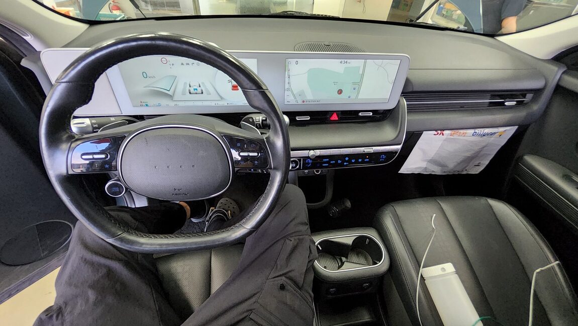 HYUNDAI IONIQ 5 EV AWD LONG RANGE EXCLUSIVE 2023 - zdjęcie 11