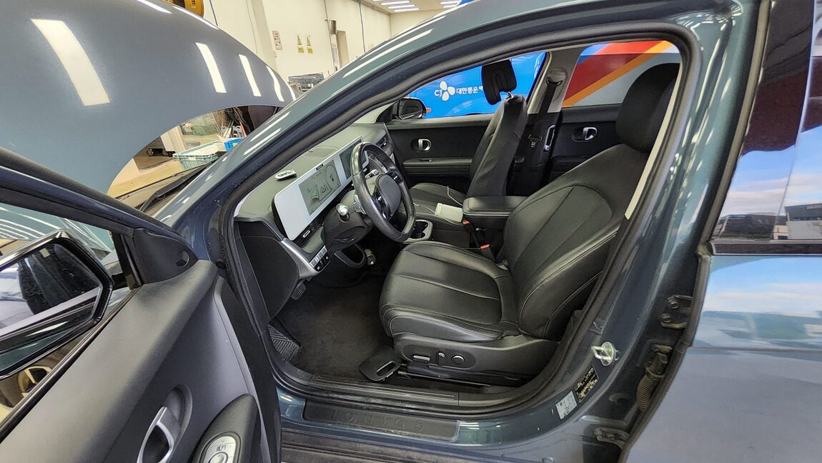 HYUNDAI IONIQ 5 EV AWD LONG RANGE EXCLUSIVE 2023 - zdjęcie 10