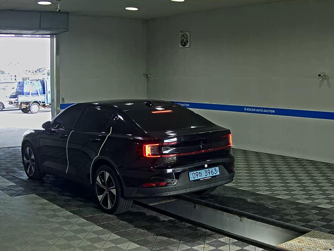 POLESTAR POLESTAR 2 LONG RANGE SINGLE MOTOR 2023 - zdjęcie 6