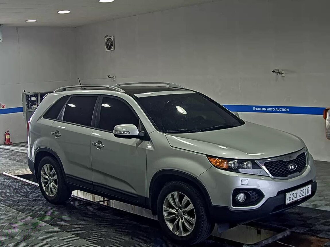 KIA SORENTO R DIESEL 2.0 2WD LIMITED PREMIUM 2011 - zdjęcie 3