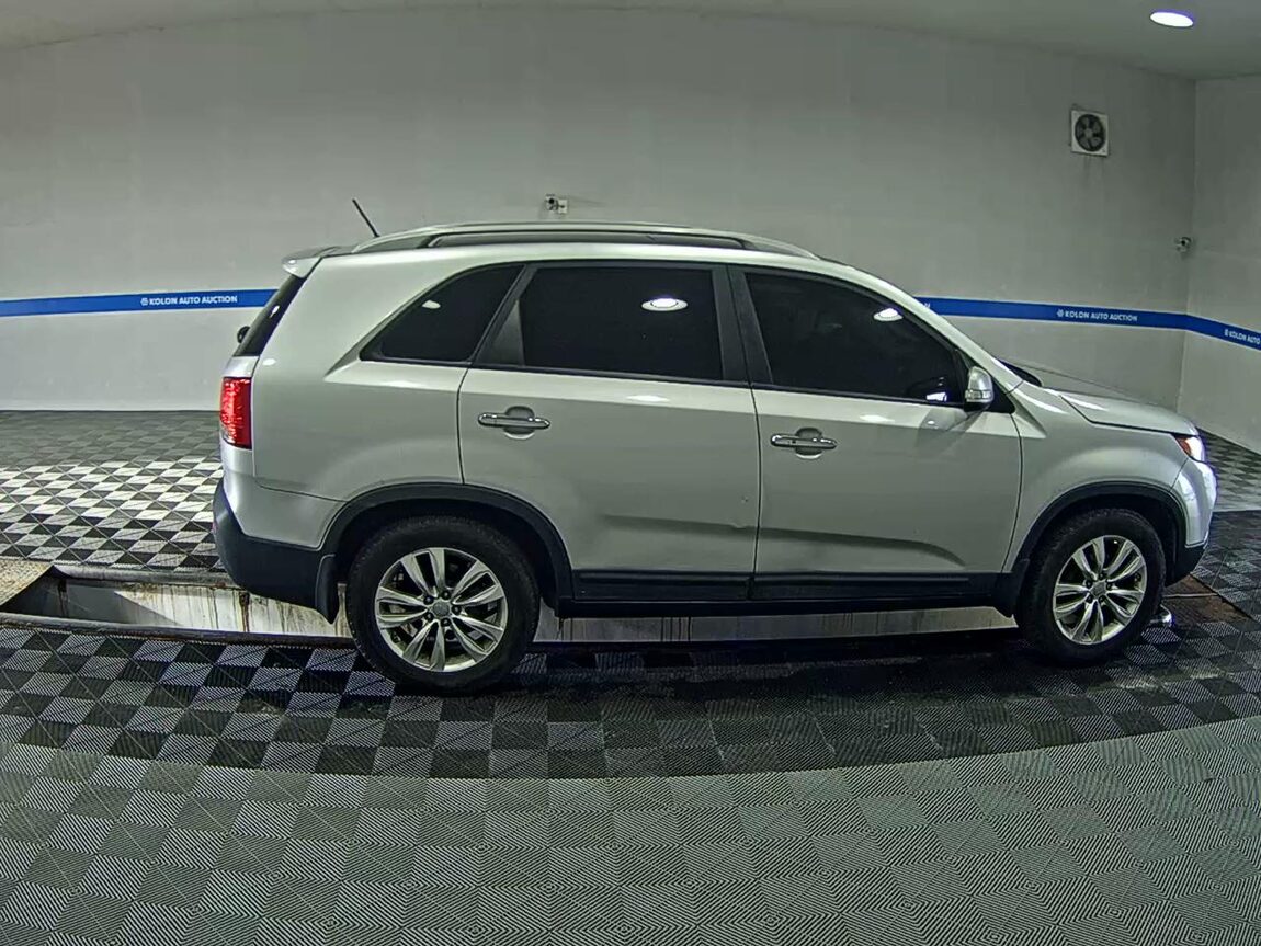 KIA SORENTO R DIESEL 2.0 2WD LIMITED PREMIUM 2011 - zdjęcie 4